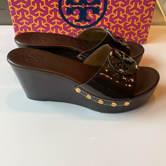 🌟Tory Burch Patti Wedge🌟 - Picture 3 of 9